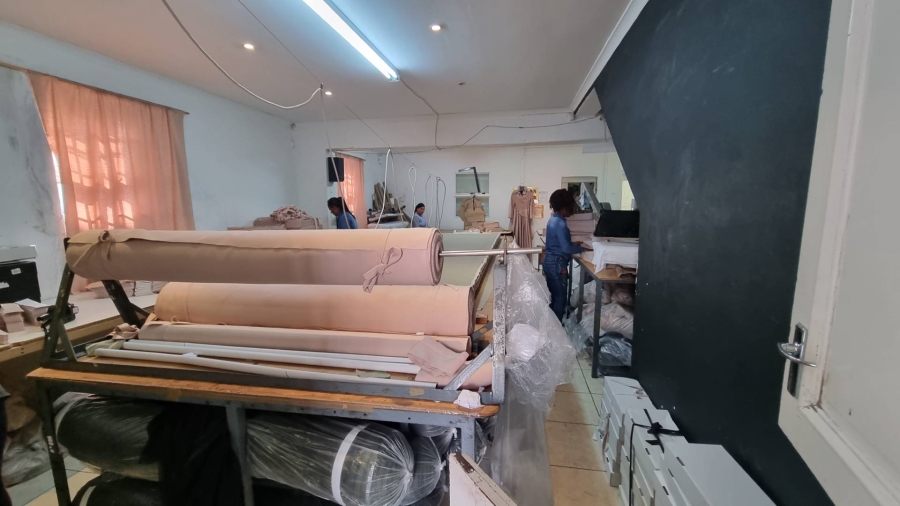 To Let Commercial Property for Rent in Salt River Western Cape
